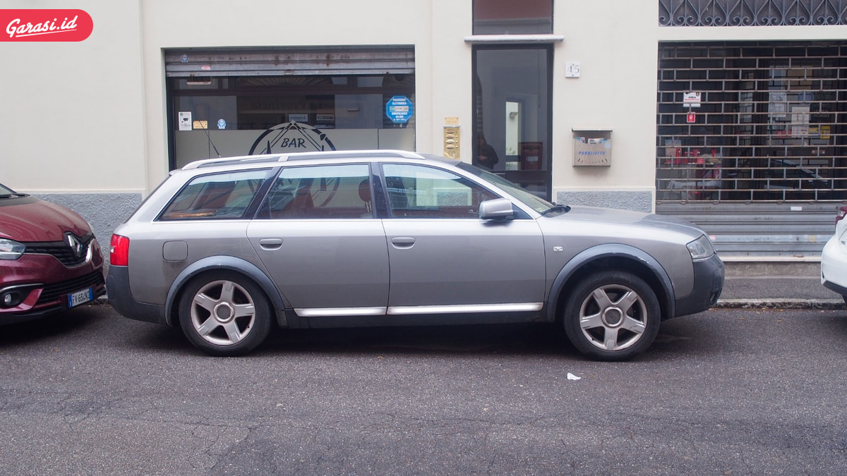 Tanda-Tanda Mobil Perlu Spooring yang Wajib Diketahui Pemilik Kendaraan