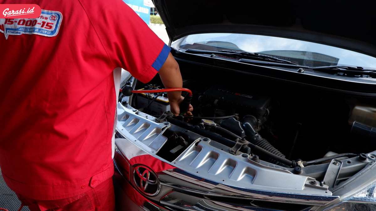 5 Kesalahan yang Sering Terjadi Saat Menjumper Aki Mobil