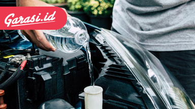 Jangan Sepelekan Cairan Wiper, Ini Dampaknya Jika Hanya Pakai Air Biasa