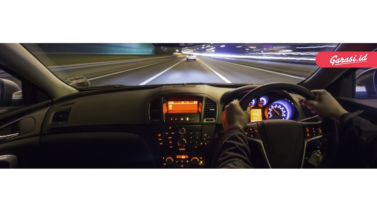 Hadapai Jalan Menurun Dengan Teknik Engine Brake Teknik engine brake