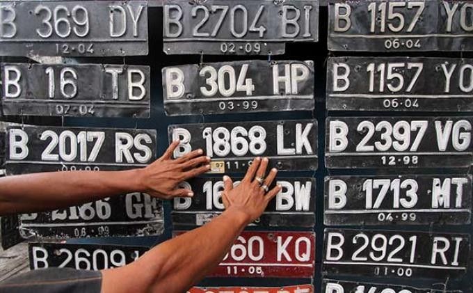 Demi Mensukseskan Tilang Digital, Plat Kendaraan Mau Diganti Warna Cerah