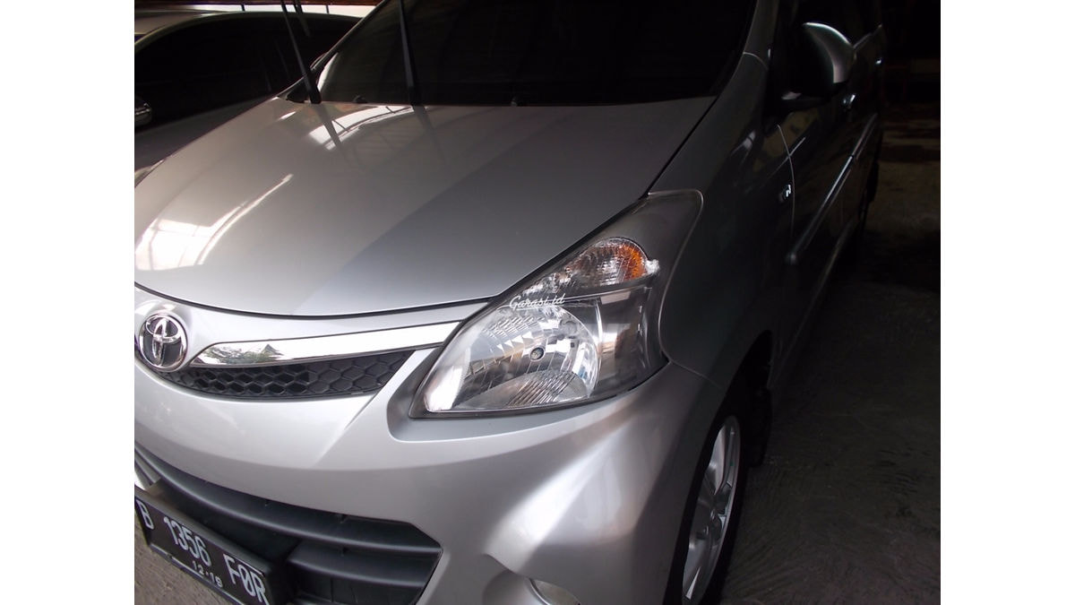 Jual Mobil Bekas 2014 Toyota Avanza Veloz Kota Bekasi 000k938