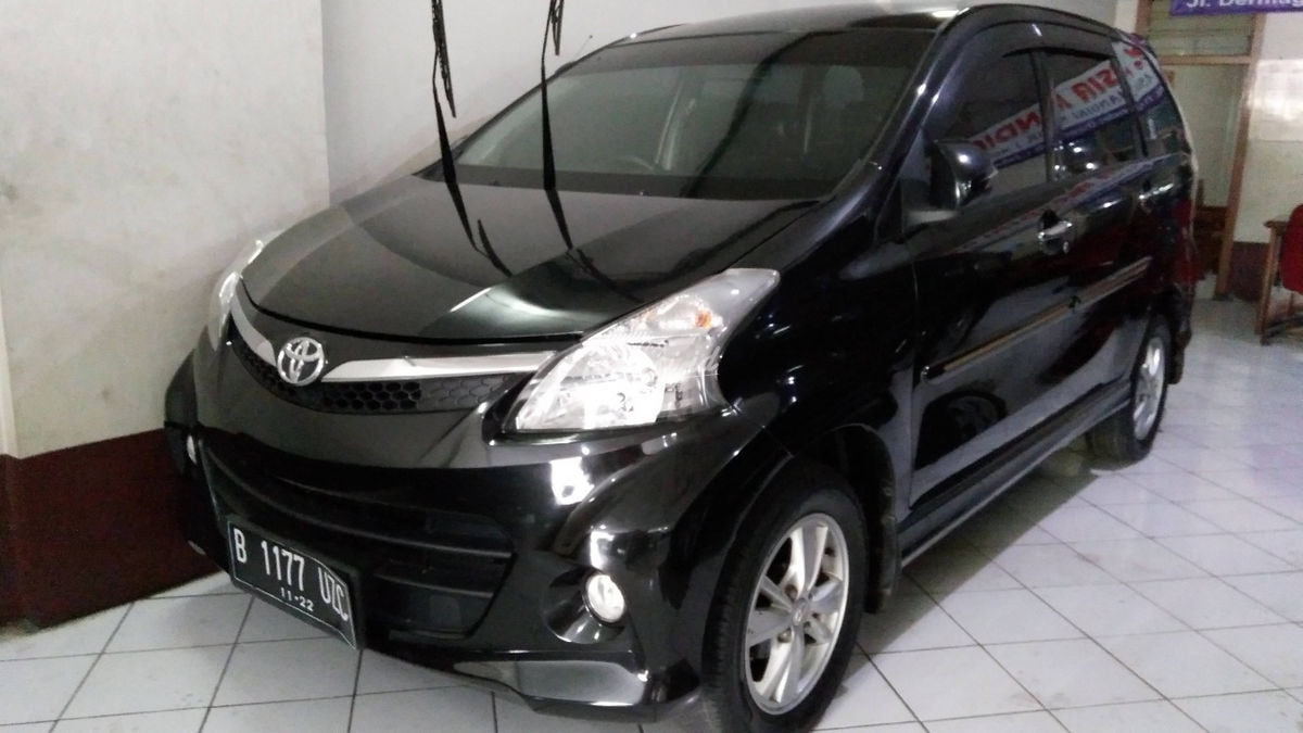 Jual Mobil Bekas 2012 Toyota Avanza Veloz Kota Tangerang 00dl347