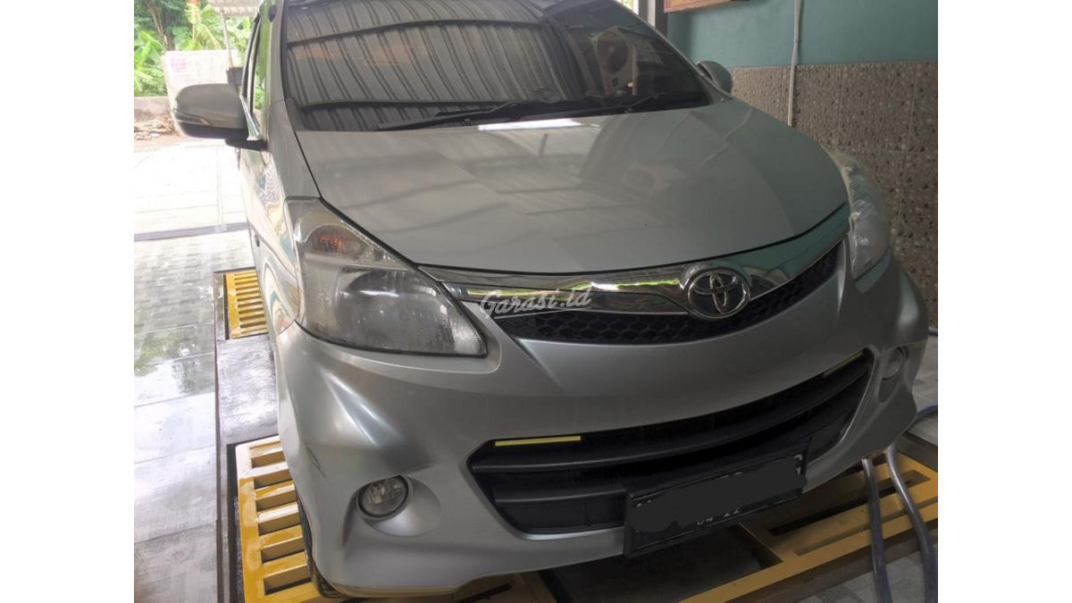 Jual Mobil Bekas 2012 Toyota Avanza Veloz Surakarta Solo 00eb071