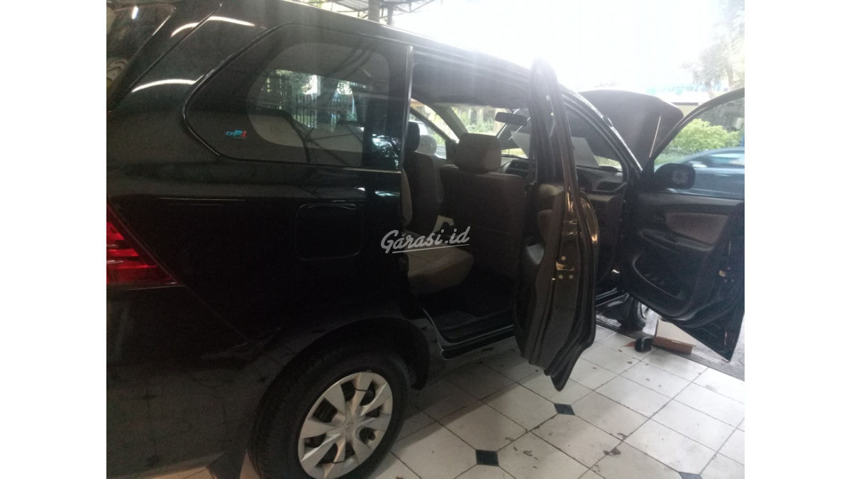 Jual Mobil Bekas 2017 Toyota Avanza E Surabaya 00gh646 Garasiid