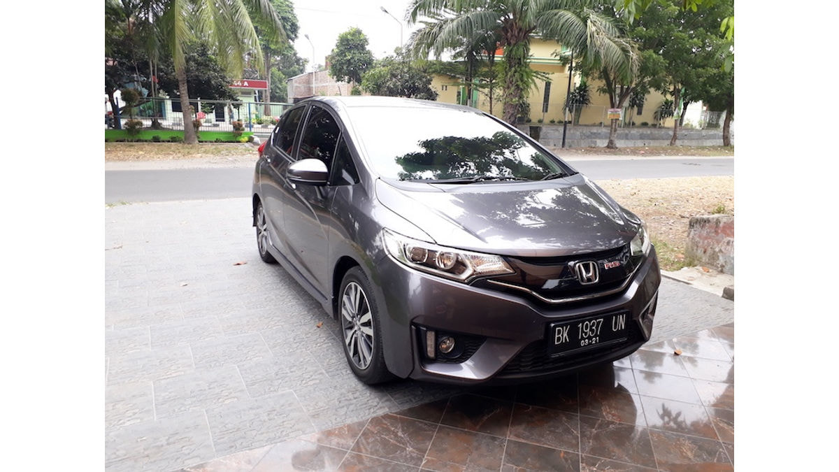 Jual Mobil Bekas 2016 Honda Jazz Rs Medan 00bj055 Garasi Id