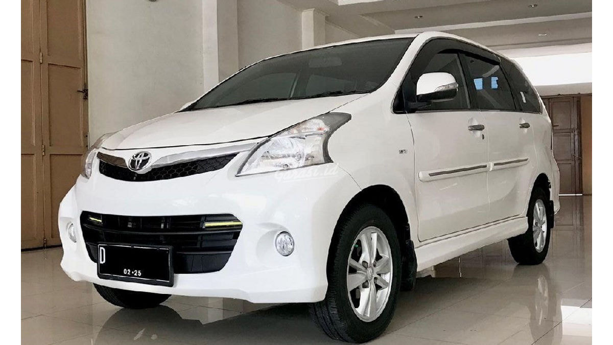 Jual Mobil Bekas 2014 Toyota Avanza Veloz Kota Bandung 00rm980