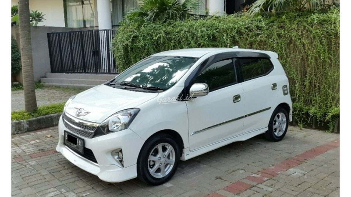 Kekurangan Agya 2014 Perbandingan Harga