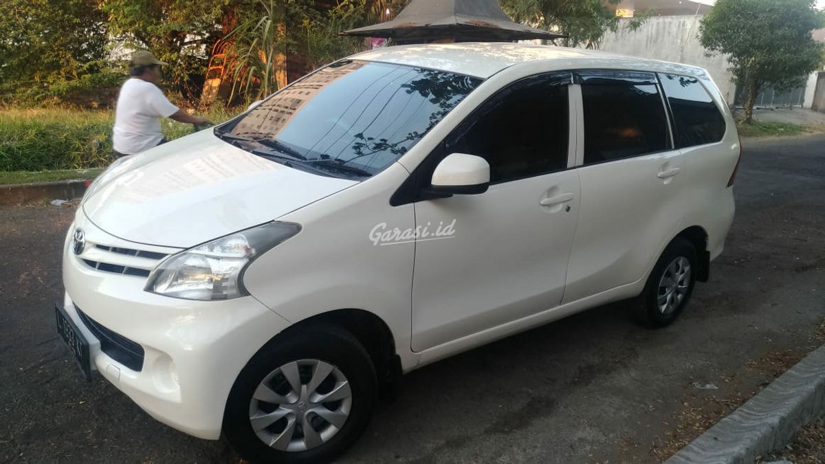 Jual Mobil Bekas 2015 Toyota Avanza E Surabaya 00ir733 Garasiid