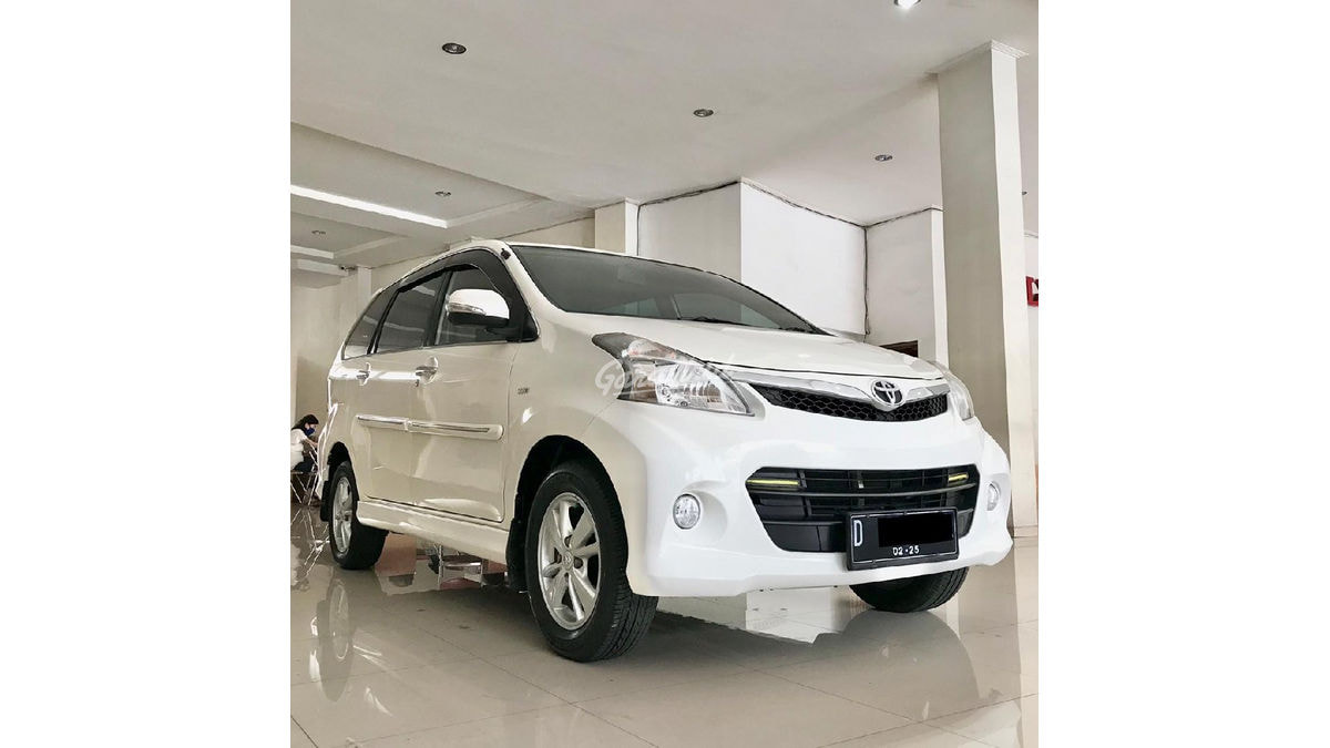 Jual Mobil Bekas 2014 Toyota Avanza Veloz Kota Bandung 00rm980 Garasiid