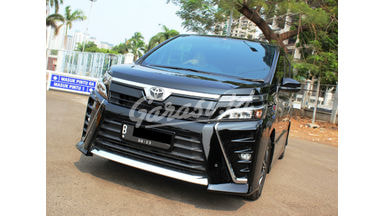 2018 Toyota Voxy at - Interior dan Eksterior Terawat 2018 Toyota Voxy at - Interior dan Eksterior Terawat