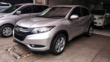 2015 Honda HR-V E CVT - Mobil Pilihan 2015 Honda HR-V E CVT - Mobil Pilihan