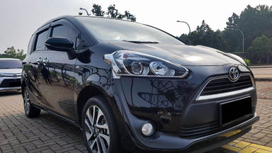 2017 Toyota Sienta V - Mobil Pilihan 2017 Toyota Sienta V - Mobil Pilihan