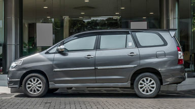 2014 Toyota Kijang Innova V 2.0 - Mobil Pilihan (s-1) 2014 Toyota Kijang Innova V 2.0 - Mobil Pilihan (s-1)