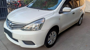 2014 Nissan Grand Livina SV - Mobil Pilihan (s-0) 2014 Nissan Grand Livina SV - Mobil Pilihan (s-0)