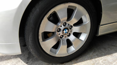 2005 BMW 3 Series 320i - Kondisi Istimewa (s-6) 2005 BMW 3 Series 320i - Kondisi Istimewa (s-6)
