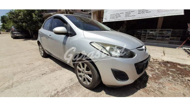 2011 Mazda 2 R 2011 Mazda 2 R