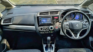 2014 Honda Jazz RS - Mobil Pilihan (s-5) 2014 Honda Jazz RS - Mobil Pilihan (s-5)