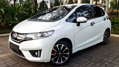 2017 Honda Jazz RS CVT - Mobil Pilihan (s-0) 2017 Honda Jazz RS CVT - Mobil Pilihan (s-0)