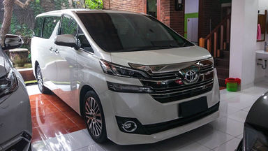 2015 Toyota Vellfire G - Mobil Pilihan 2015 Toyota Vellfire G - Mobil Pilihan