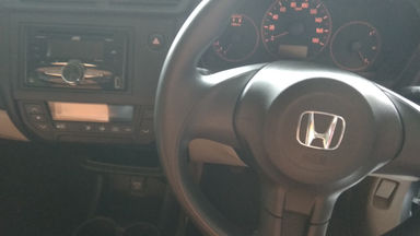 2016 Honda Brio SATYA S - Kondisi Ciamik (s-4) 2016 Honda Brio SATYA S - Kondisi Ciamik (s-4)