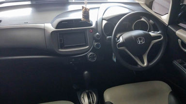 2014 Honda Jazz RS - Mobil Pilihan (s-4) 2014 Honda Jazz RS - Mobil Pilihan (s-4)