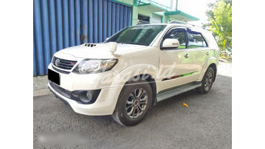 2014 Toyota Fortuner G VNT TRD - Mobil Pilihan 2014 Toyota Fortuner G VNT TRD - Mobil Pilihan