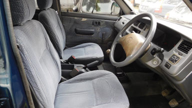 2001 Toyota Kijang LSX 1.8 - Kondisi Ok & Terawat (s-3) 2001 Toyota Kijang LSX 1.8 - Kondisi Ok & Terawat (s-3)