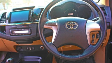 2015 Toyota Fortuner G VNT - ada record service toyota (s-7) 2015 Toyota Fortuner G VNT - ada record service toyota (s-7)
