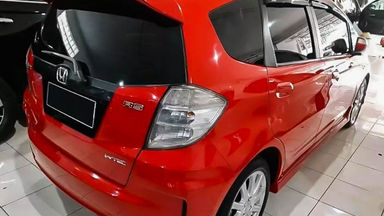 2014 Honda Jazz RS - Mobil Pilihan (s-3) 2014 Honda Jazz RS - Mobil Pilihan (s-3)