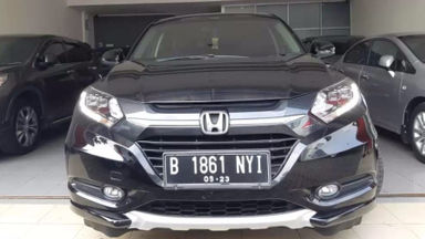 2015 Honda HR-V PRESTIGE - Elegan dan tangguh bro 2015 Honda HR-V PRESTIGE - Elegan dan tangguh bro