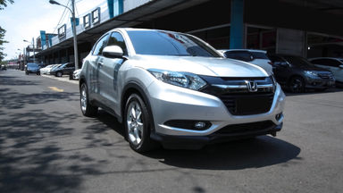 2015 Honda HR-V E 1.5 - Mobil Pilihan (s-1) 2015 Honda HR-V E 1.5 - Mobil Pilihan (s-1)