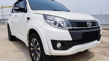 2016 Daihatsu Terios R - Mobil Pilihan (s-0) 2016 Daihatsu Terios R - Mobil Pilihan (s-0)