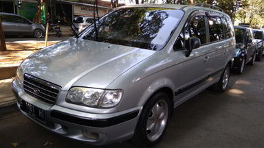 2004 Hyundai Trajet mt - Siap Pakai Mulus Banget 2004 Hyundai Trajet mt - Siap Pakai Mulus Banget