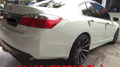 2013 Honda Accord Vtil - Dijual Cepat Full Orisinal Seperti Baru (s-3) 2013 Honda Accord Vtil - Dijual Cepat Full Orisinal Seperti Baru (s-3)