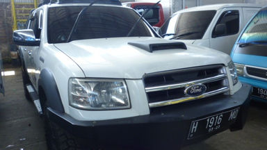 2007 Ford Ranger 4X4 XLT - Siap Pakai Dan Mulus (s-2) 2007 Ford Ranger 4X4 XLT - Siap Pakai Dan Mulus (s-2)