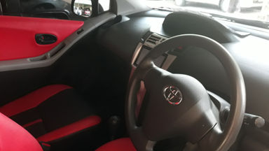 2007 Toyota Yaris E - Kondisi Mulus Tinggal Pakai (s-3) 2007 Toyota Yaris E - Kondisi Mulus Tinggal Pakai (s-3)