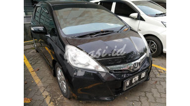 2013 Honda Jazz at - Terawat Siap Pakai 2013 Honda Jazz at - Terawat Siap Pakai