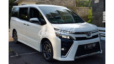2017 Toyota Voxy - Favorit Dan Istimewa 2017 Toyota Voxy - Favorit Dan Istimewa