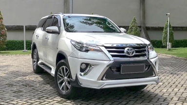 2016 Toyota Fortuner SRZ - Mobil Pilihan (s-1) 2016 Toyota Fortuner SRZ - Mobil Pilihan (s-1)