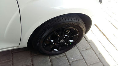 2013 Suzuki Ignis 1.2 - Barang Istimewa (s-4) 2013 Suzuki Ignis 1.2 - Barang Istimewa (s-4)