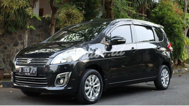 2013 Suzuki Ertiga GL 2013 Suzuki Ertiga GL