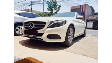 2016 Mercedes Benz C-Class 200 Avantgard - Mobil Pilihan 2016 Mercedes Benz C-Class 200 Avantgard - Mobil Pilihan