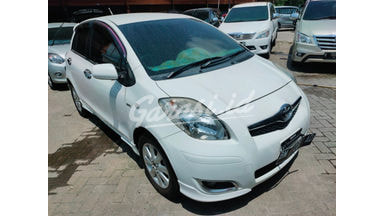 2011 Toyota Yaris E - Good Condition 2011 Toyota Yaris E - Good Condition