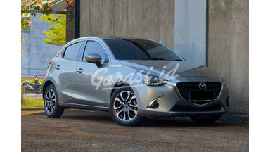 2017 Mazda 2 R 2017 Mazda 2 R