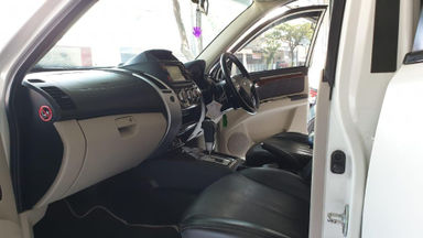 2014 Mitsubishi Pajero Sport VGT Automatic - Putih Istimewa "KM 69rb ", Bs Kredit (s-11) 2014 Mitsubishi Pajero Sport VGT Automatic - Putih Istimewa "KM 69rb ", Bs Kredit (s-11)