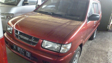 2001 Isuzu Panther LV - Mulus Terawat (s-1) 2001 Isuzu Panther LV - Mulus Terawat (s-1)
