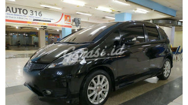 2013 Honda Jazz RS 2013 Honda Jazz RS