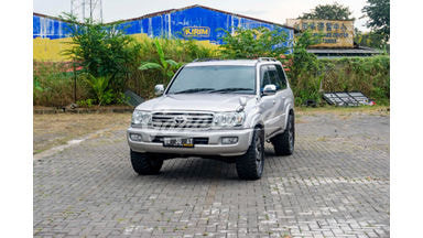 2003 Toyota Land Cruiser Sahara V8 2003 Toyota Land Cruiser Sahara V8