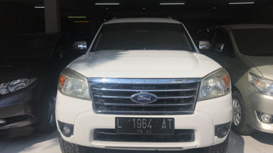 2010 Ford New Everest 2.5 L MT - Kredit Bisa Dibantu (s-1) 2010 Ford New Everest 2.5 L MT - Kredit Bisa Dibantu (s-1)